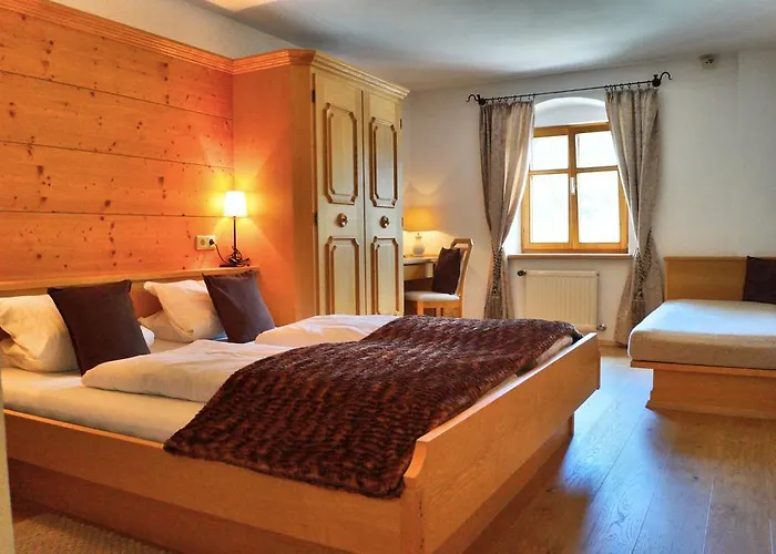 Gasthof Zum Schupfen Hotel 3*