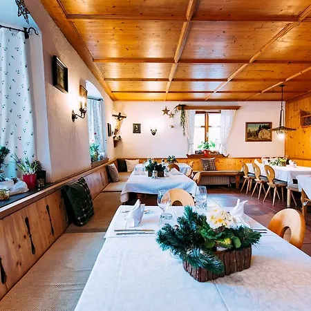 Szálloda Gasthof Zum Schupfen 3*