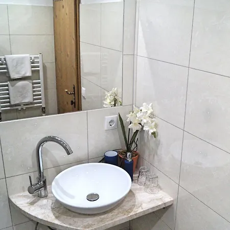 Gasthof Zum Schupfen Szálloda 3*