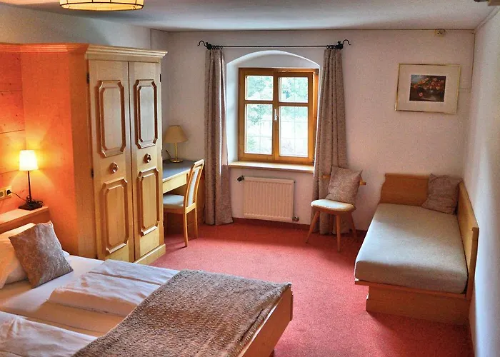 Gasthof Zum Schupfen 호텔